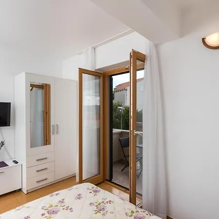 شقة & Cina - Basic Studio With Balcony And Sea View