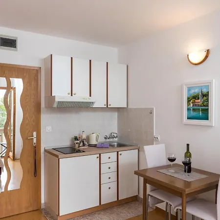 & Cina - Basic Studio With Balcony And Sea View
